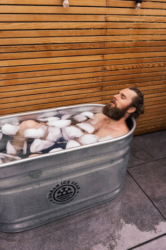 Ice Bath Benefits: How to Safely Take an Ice Bath at Home