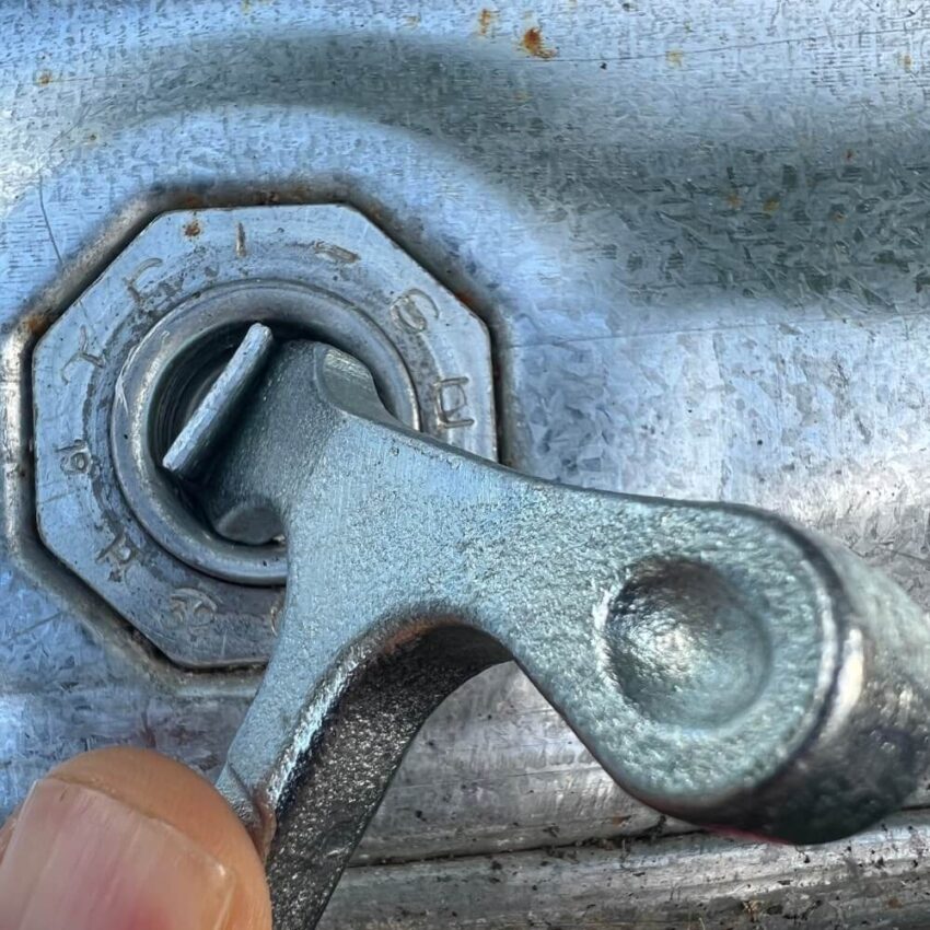 Zinc Plated Drain Valve Key - Urban Ice Tribe